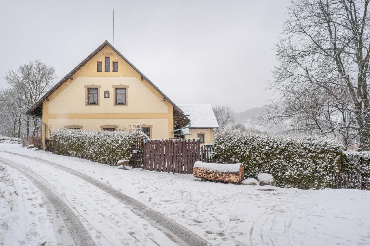 Apartmany Rubinovi Horejsi Vrchlabi エクステリア 写真