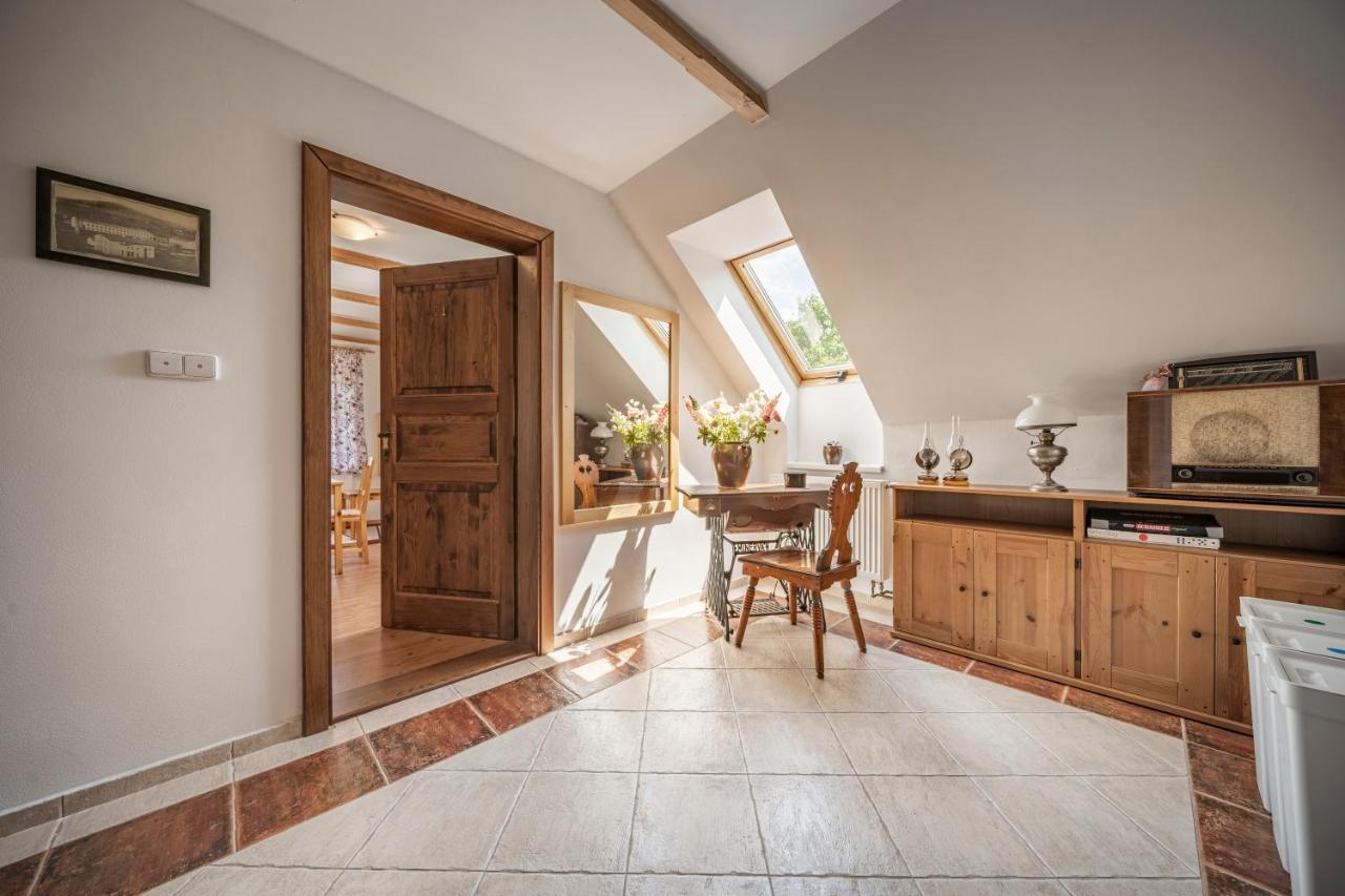 Apartmany Rubinovi Horejsi Vrchlabi エクステリア 写真